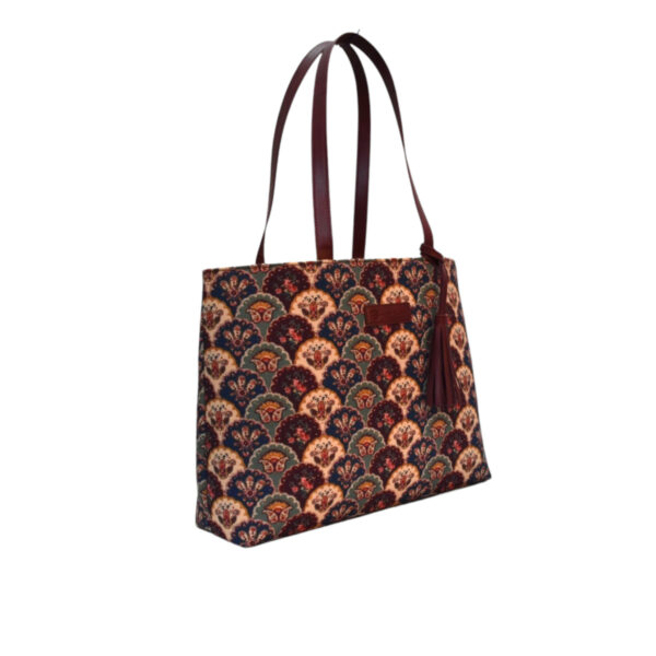 Fearless Tote Bag Serene Meadow - Side